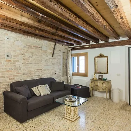 Santacroce Apartment *